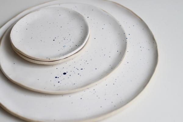 Modrobílý talíř, více velikostí